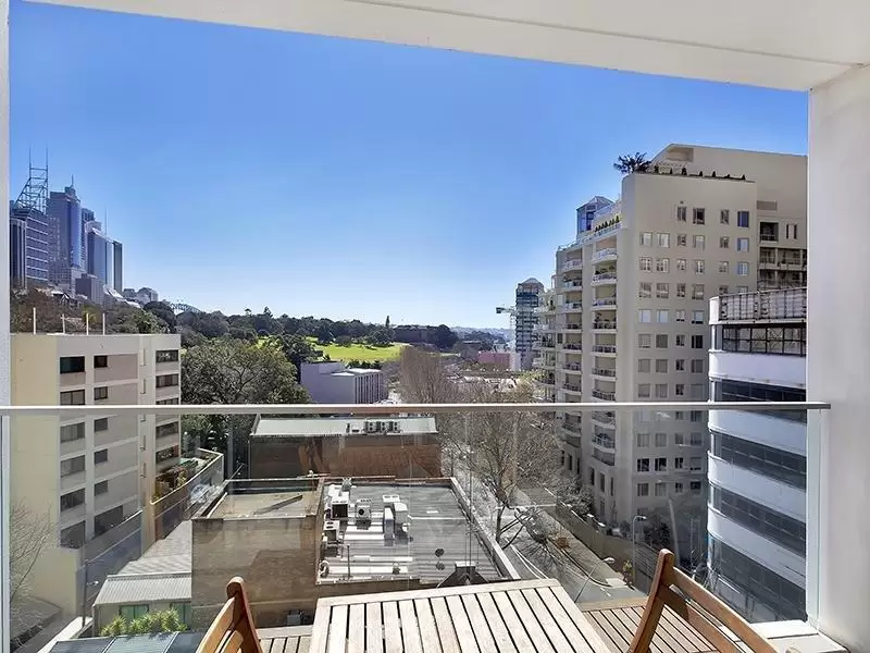 66/60 William Street, Woolloomooloo Sold by Ballard Property - image 2