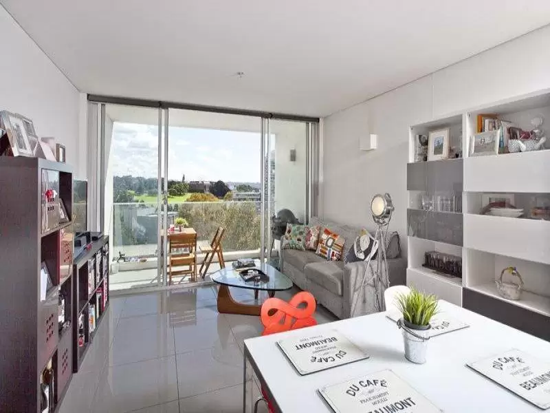 66/60 William Street, Woolloomooloo Sold by Ballard Property - image 1