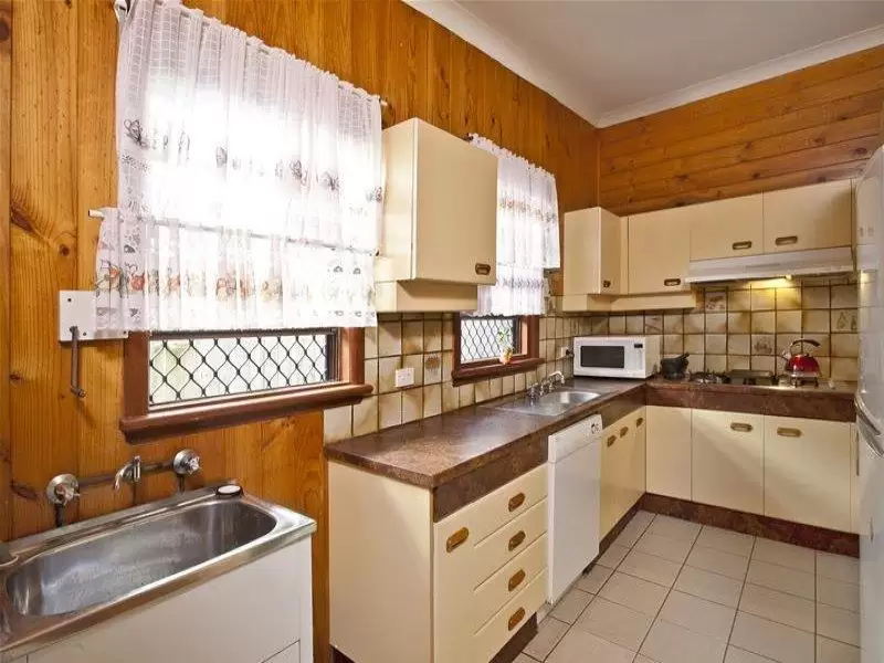 34 Sackville Street, Maroubra Sold by Ballard Property - image 5