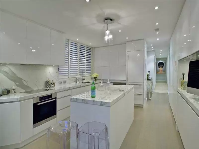 16/104 Elizabeth Bay Road, Elizabeth Bay Sold by Ballard Property - image 3