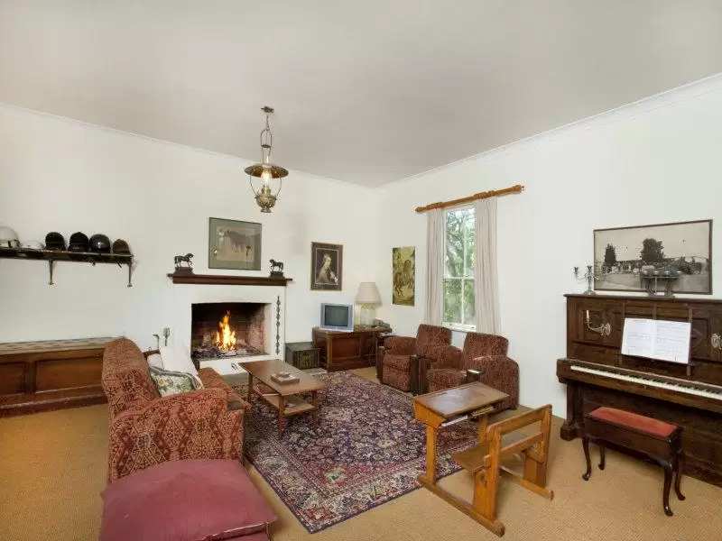 715-717 Appin Road, Gilead Sold by Ballard Property - image 3
