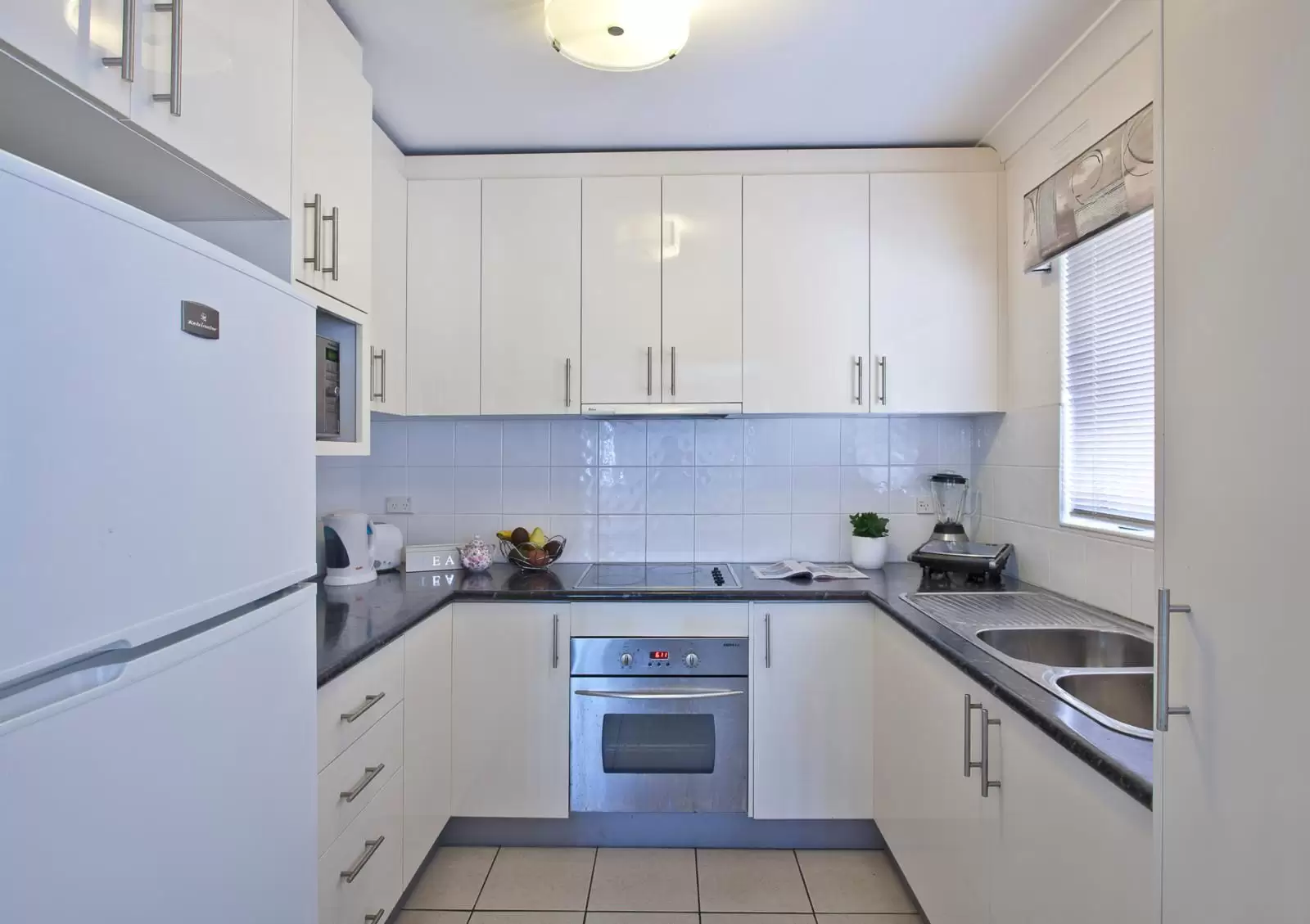 2/305 Arden Street, Coogee Sold by Ballard Property - image 3