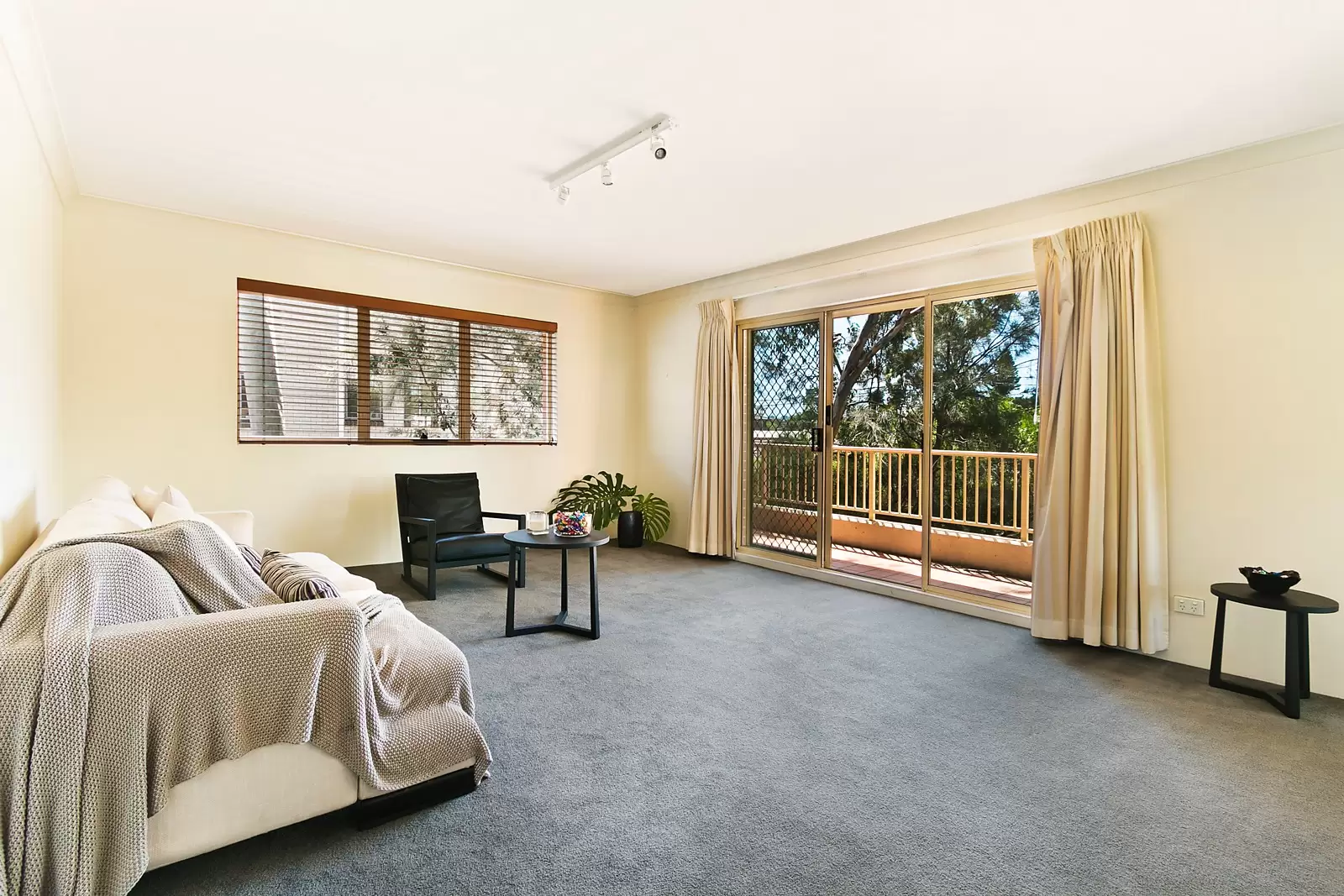 4/87 Doncaster Avenue, Kensington Sold by Ballard Property - image 1