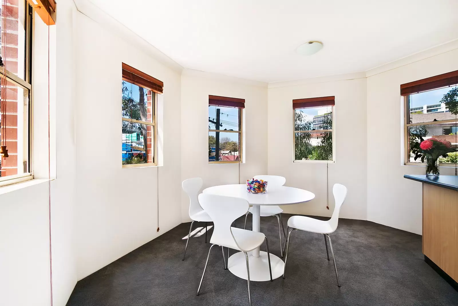 4/87 Doncaster Avenue, Kensington Sold by Ballard Property - image 2
