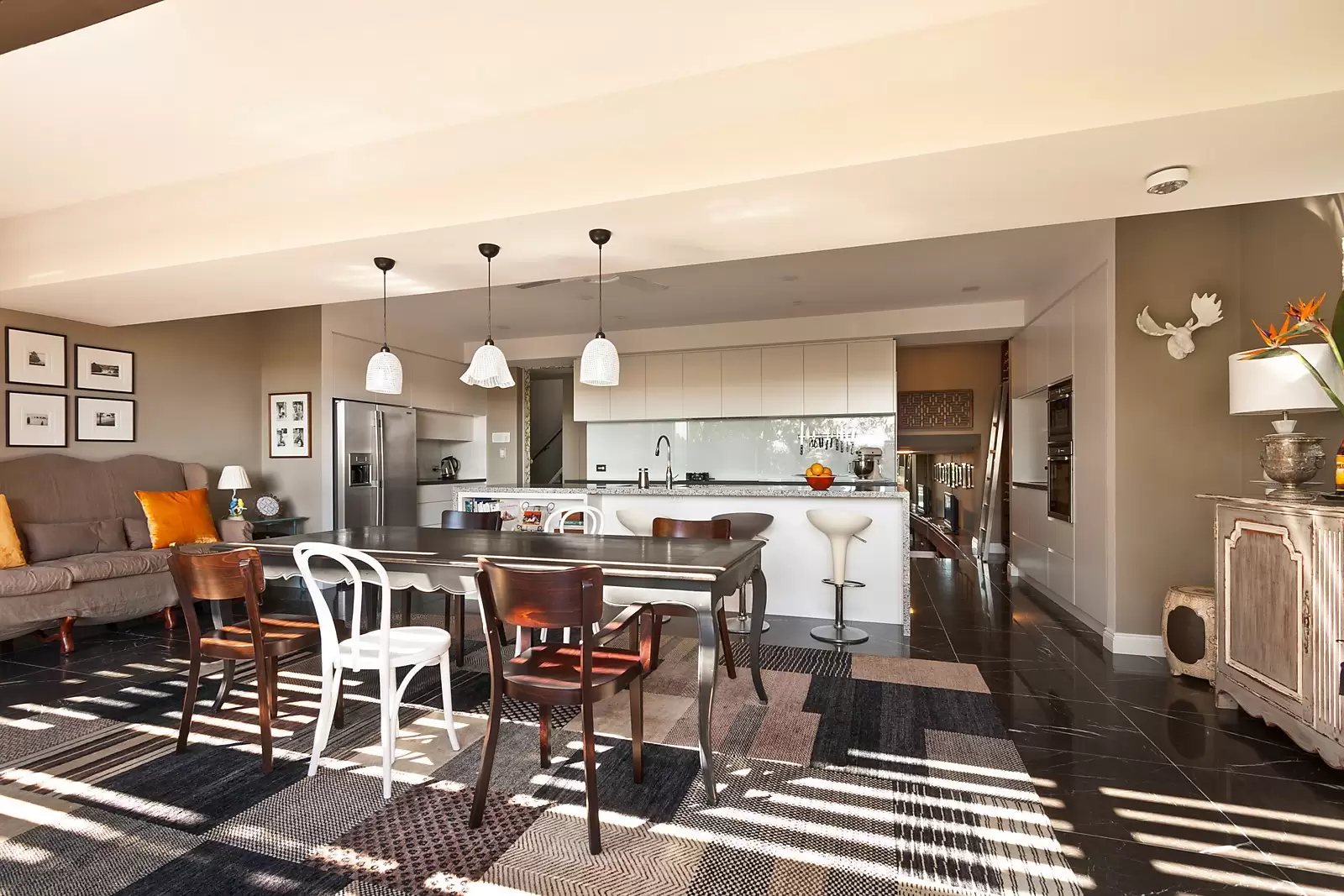 28 Thorne Street, Edgecliff Sold by Ballard Property - image 2