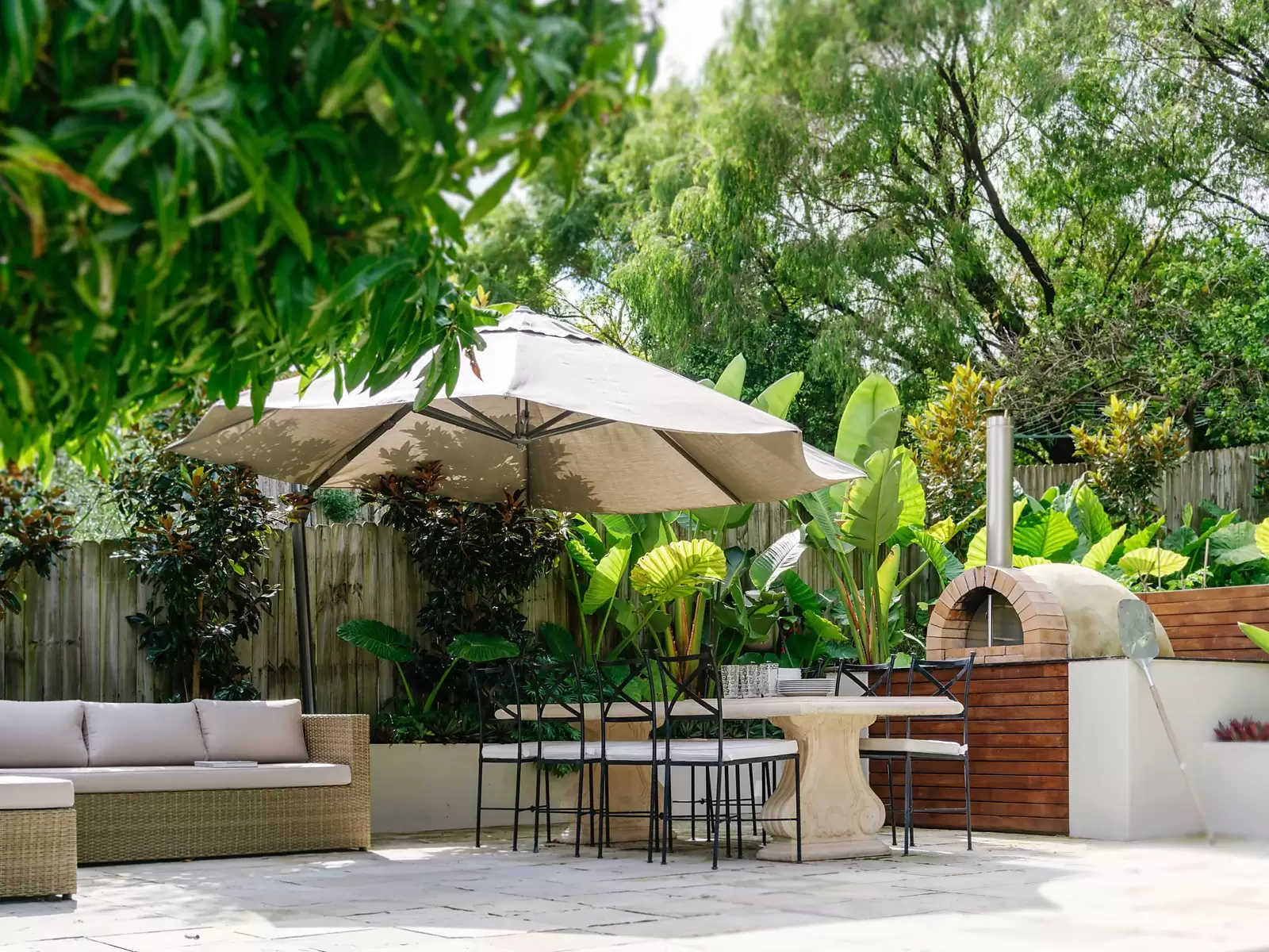 57 Brook Street, Coogee Sold by Ballard Property - image 2