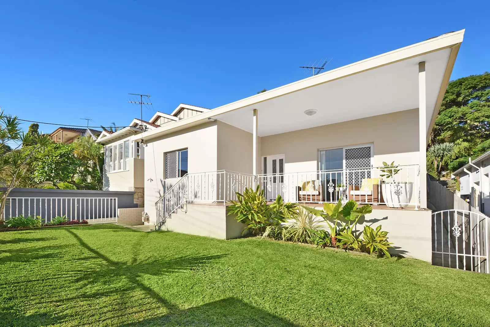 57 Brook Street, Coogee Sold by Ballard Property - image 10