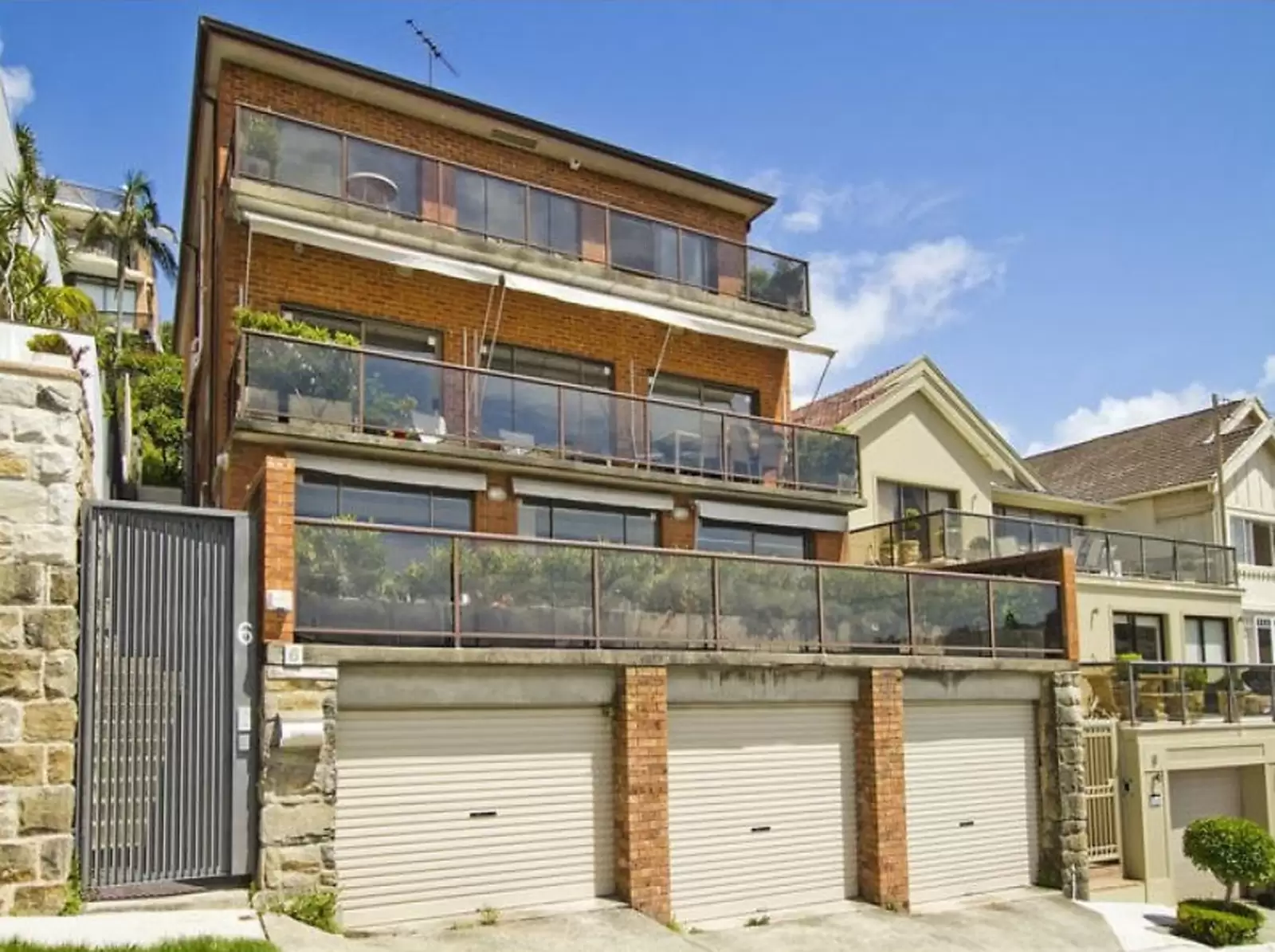 6 Wolaroi Crescent, Tamarama Sold by Ballard Property - image 1