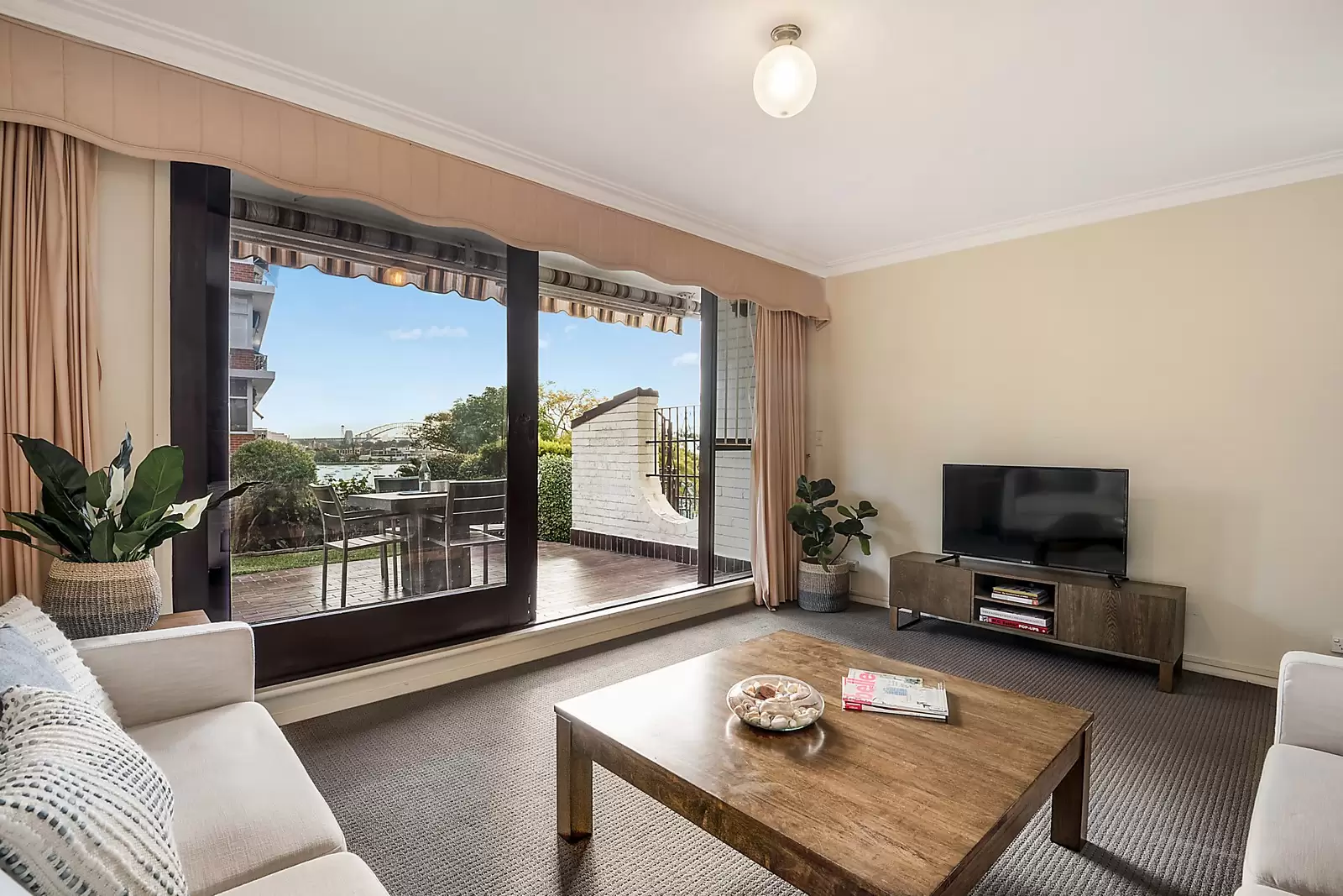 1/38 Darling Point Road, Darling Point Sold by Ballard Property - image 2