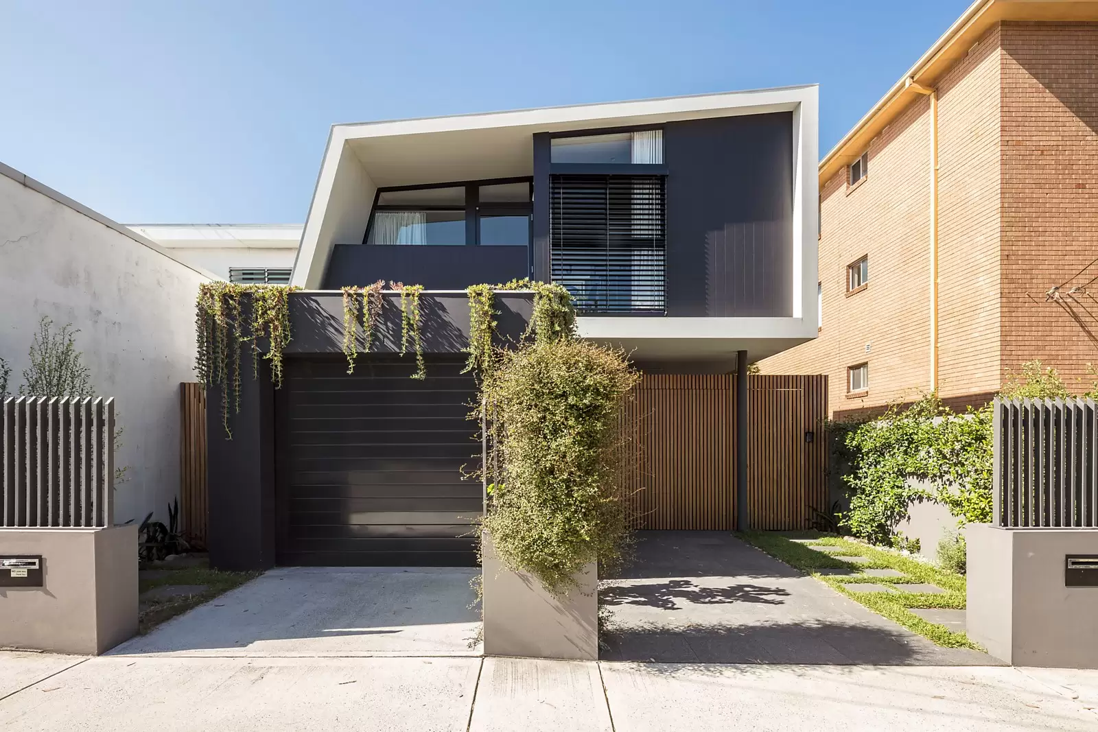 205A Oberon Street, Coogee Sold by Ballard Property - image 2