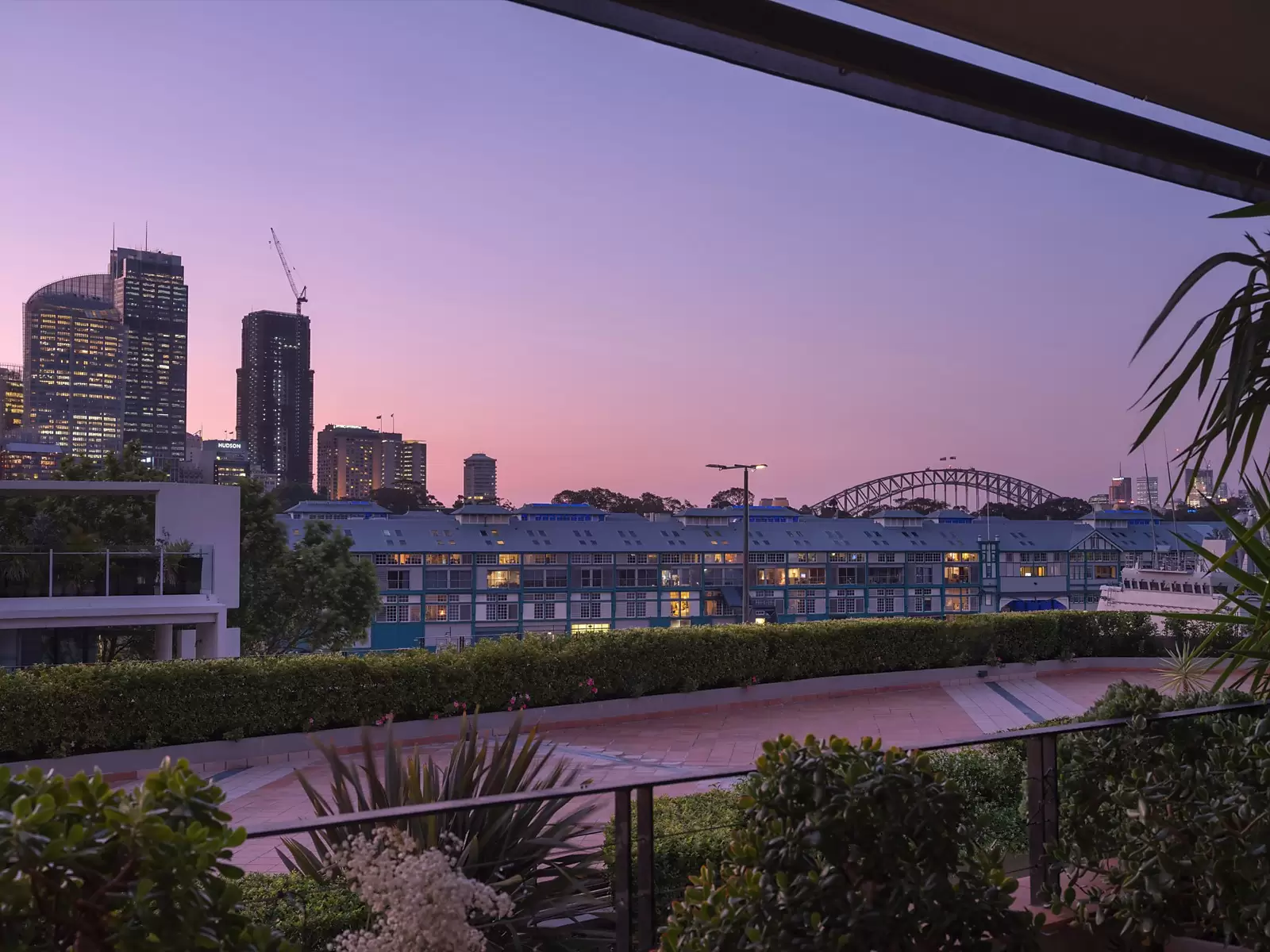 50/67 Cowper Wharf Road, Woolloomooloo Sold by Ballard Property - image 1