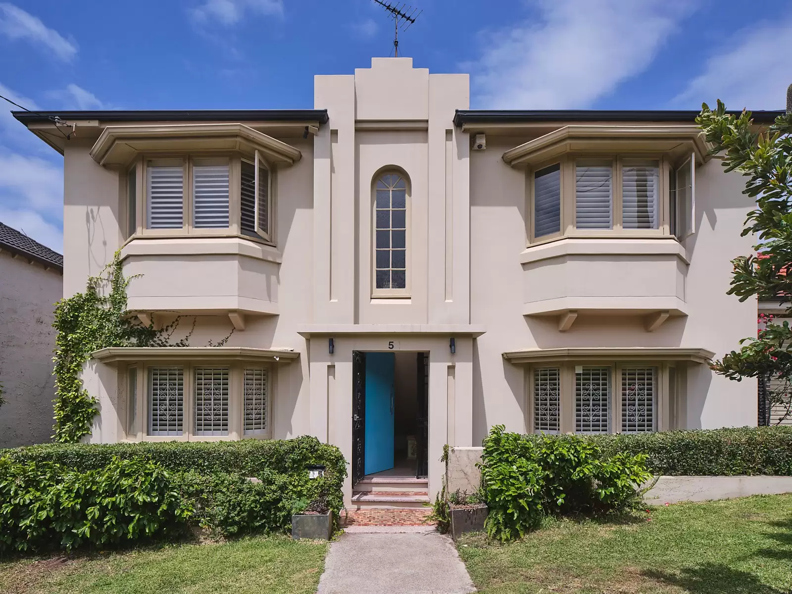 5 Edgecumbe Avenue, Coogee Sold by Ballard Property - image 1