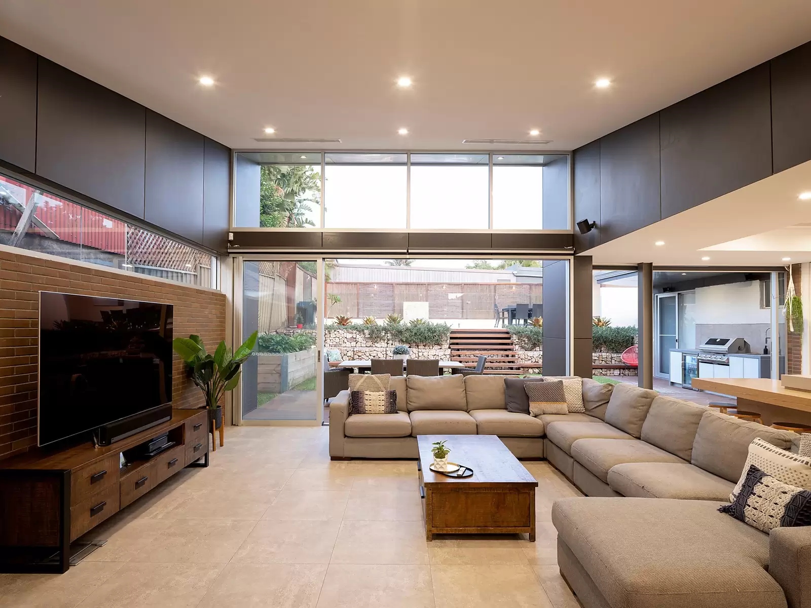 57 Dalmeny Avenue, Rosebery Sold by Ballard Property - image 4