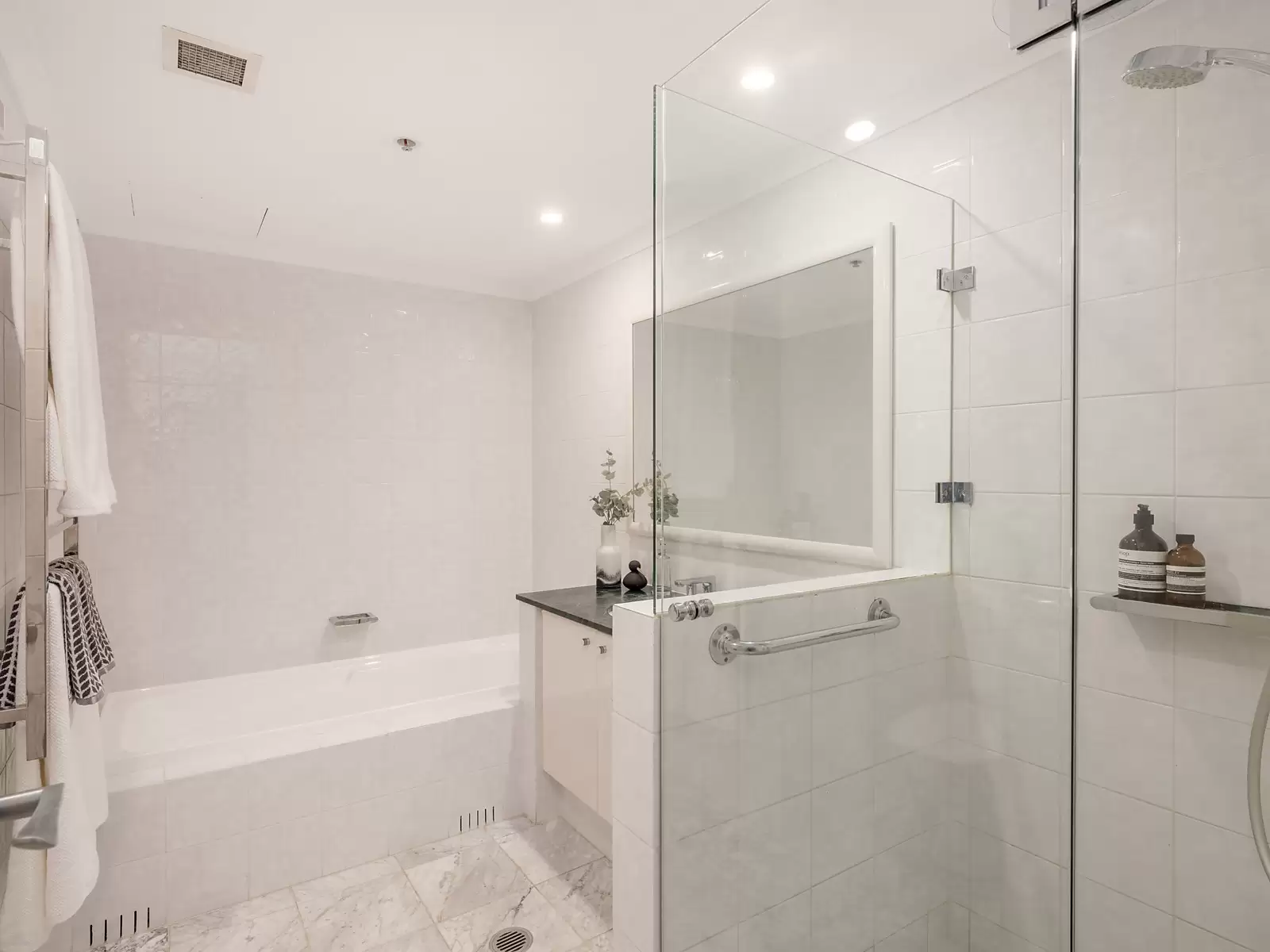1301/79 Grafton Street, Bondi Junction Sold by Ballard Property - image 5