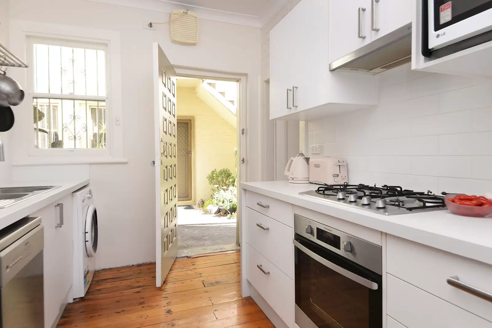 1/6 Ada Street, Randwick Sold by Ballard Property - image 2