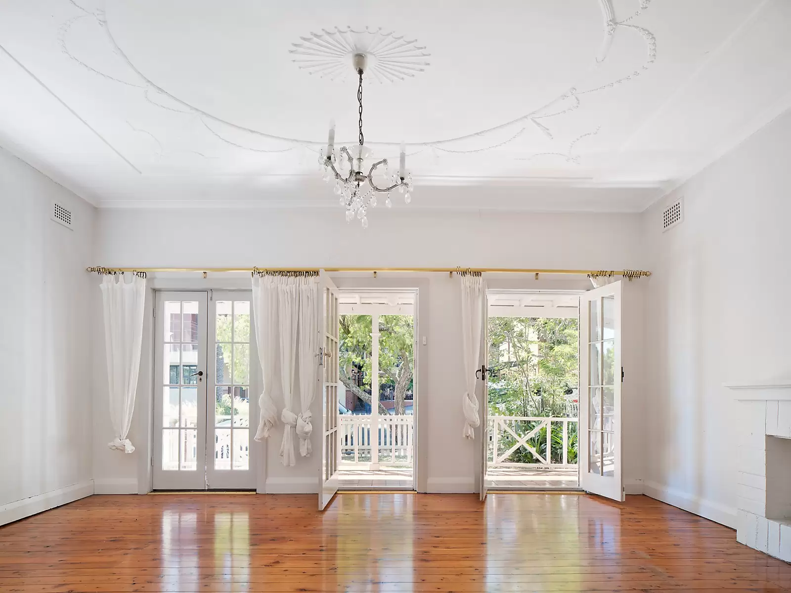 18 Alma Street, Paddington Sold by Ballard Property - image 2