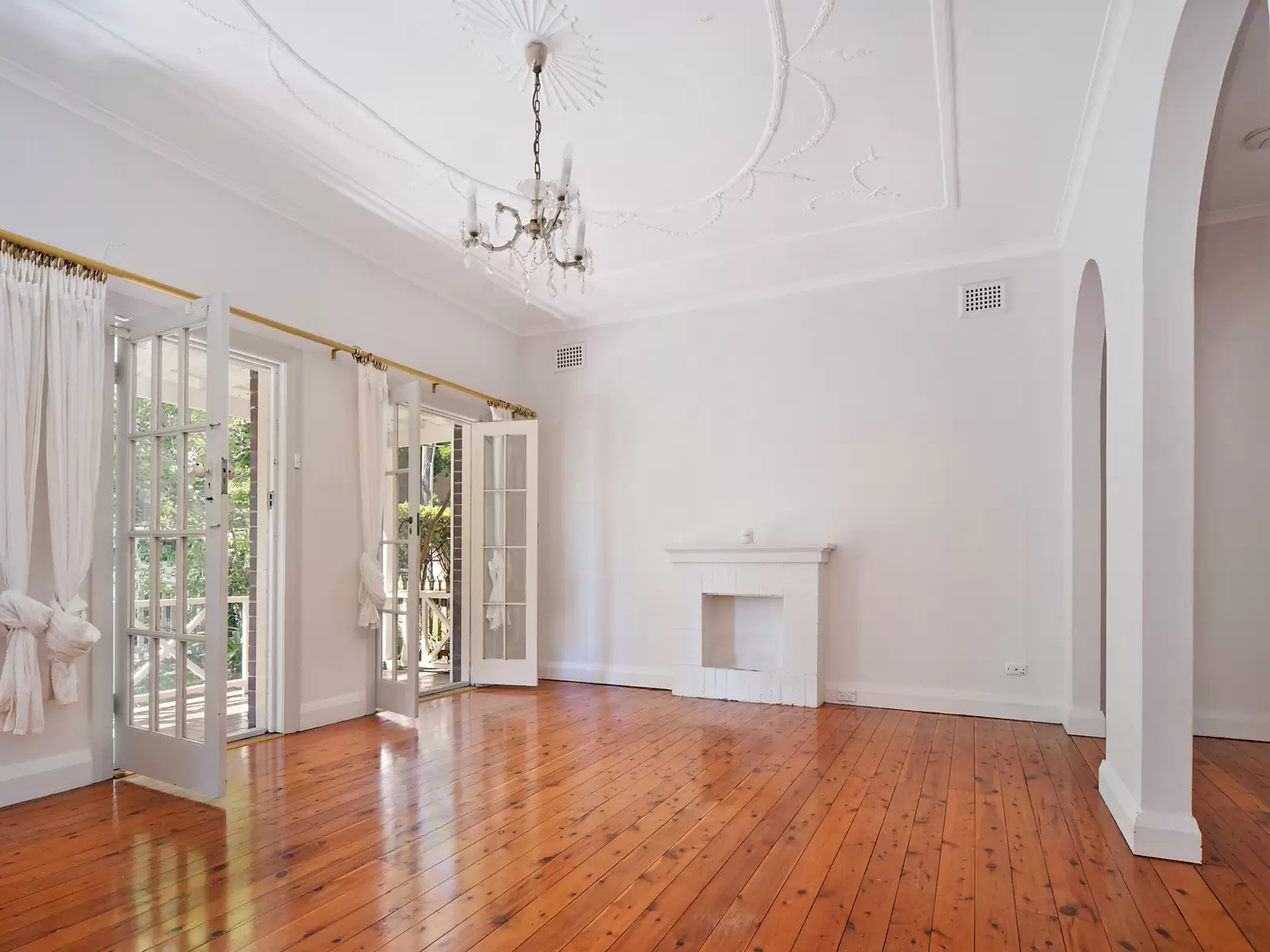 18 Alma Street, Paddington Sold by Ballard Property - image 3