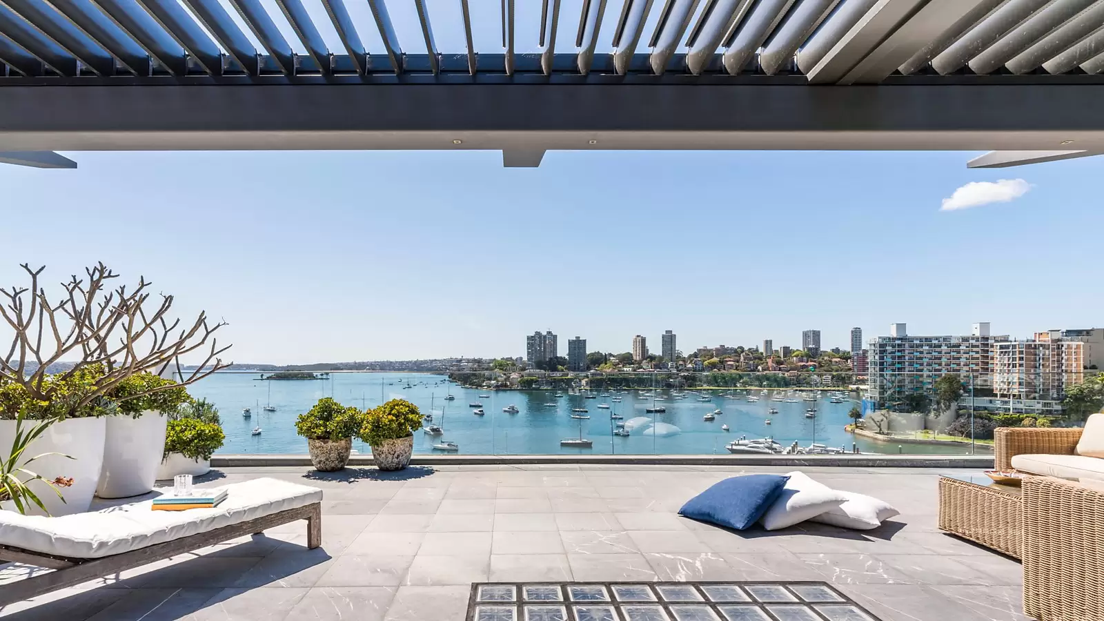 19/8-10 Billyard Avenue, Elizabeth Bay Sold by Ballard Property - image 1