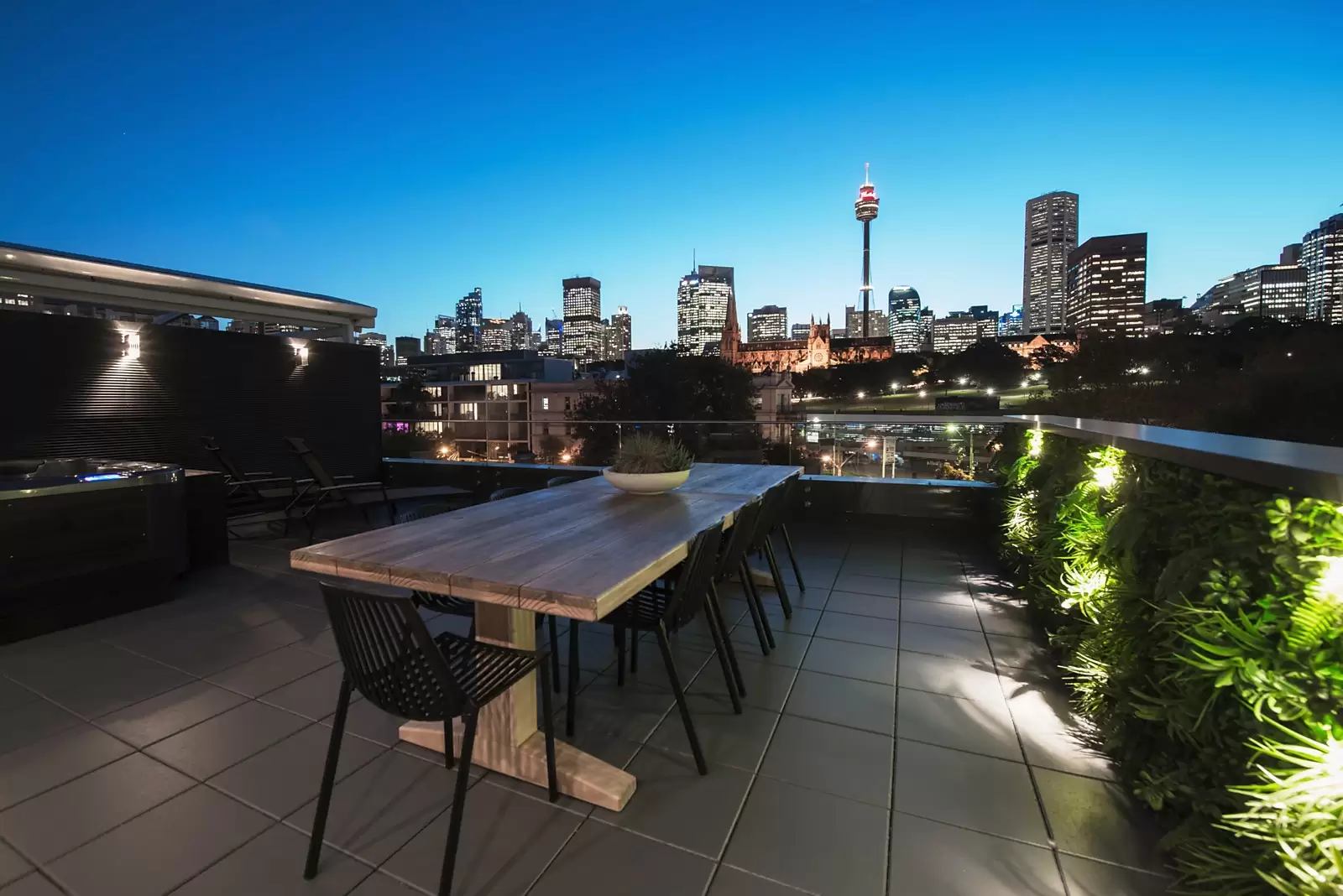 64/27-51 Palmer Street, Woolloomooloo Sold by Ballard Property - image 3