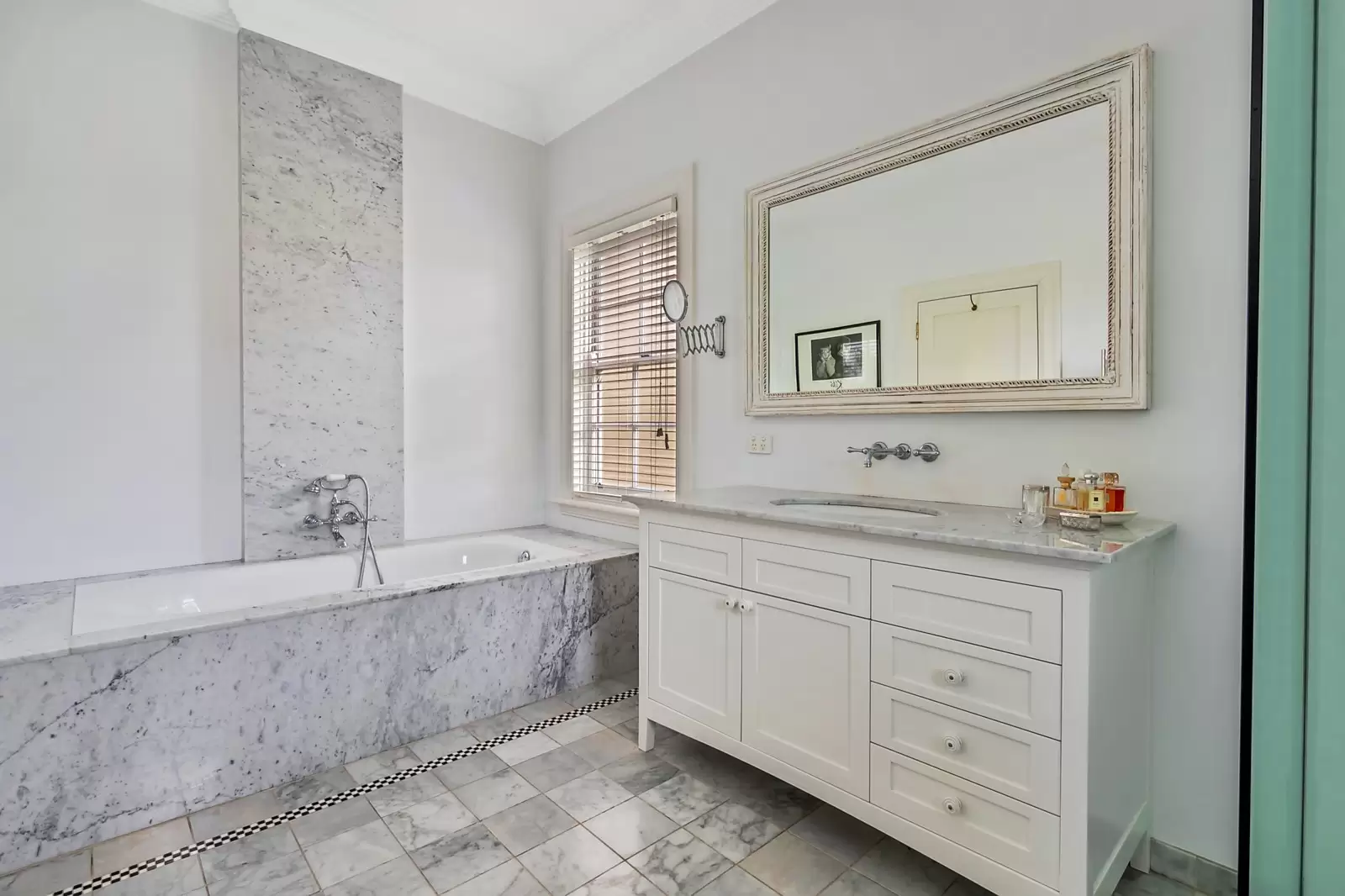 4 Roslyndale Avenue, Woollahra Sold by Ballard Property - image 18