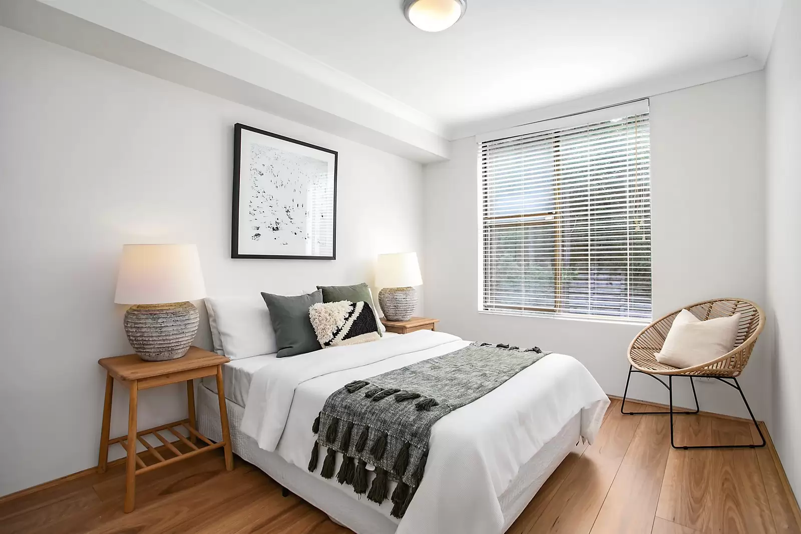 16/4-8 Edgecumbe Avenue, Coogee Sold by Ballard Property - image 5