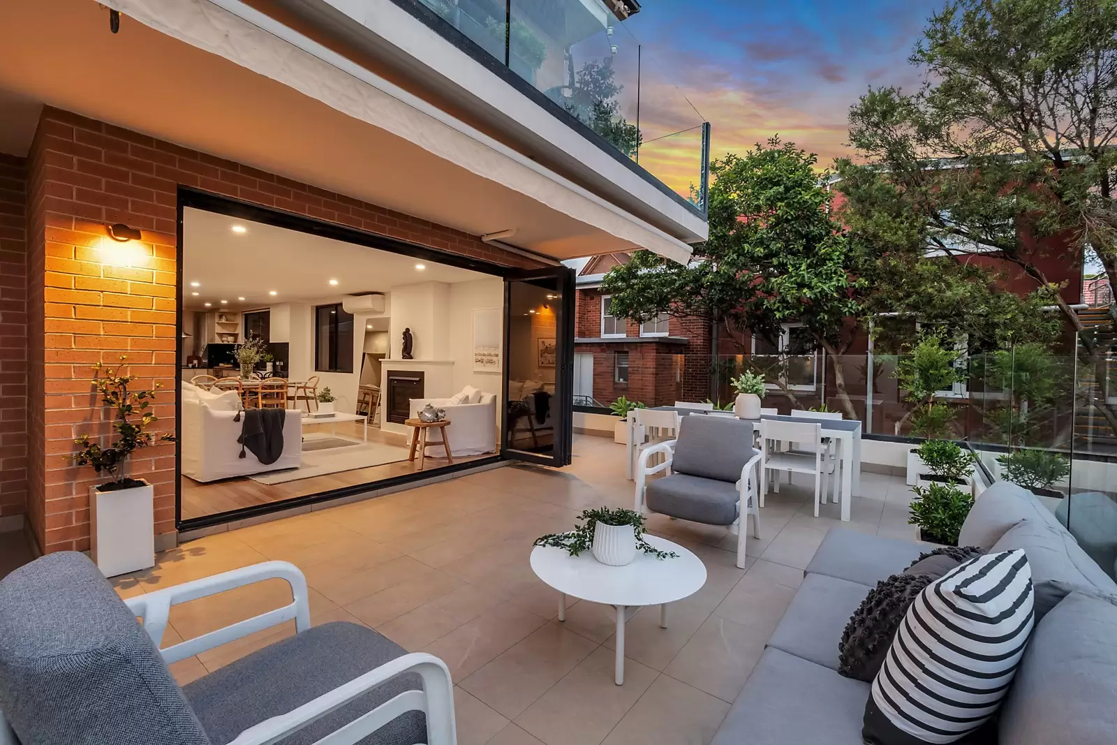 5/55 Carr Street, Coogee Sold by Ballard Property - image 2