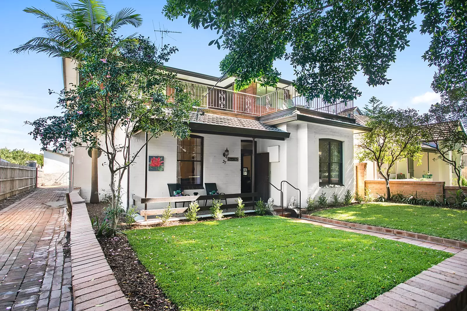 37 Milroy Avenue, Kensington Sold by Ballard Property - image 1