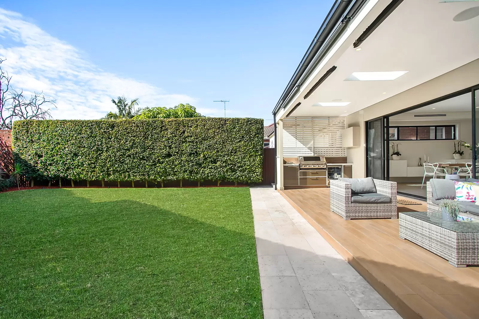 43 Heffron Road, Pagewood Sold by Ballard Property - image 2