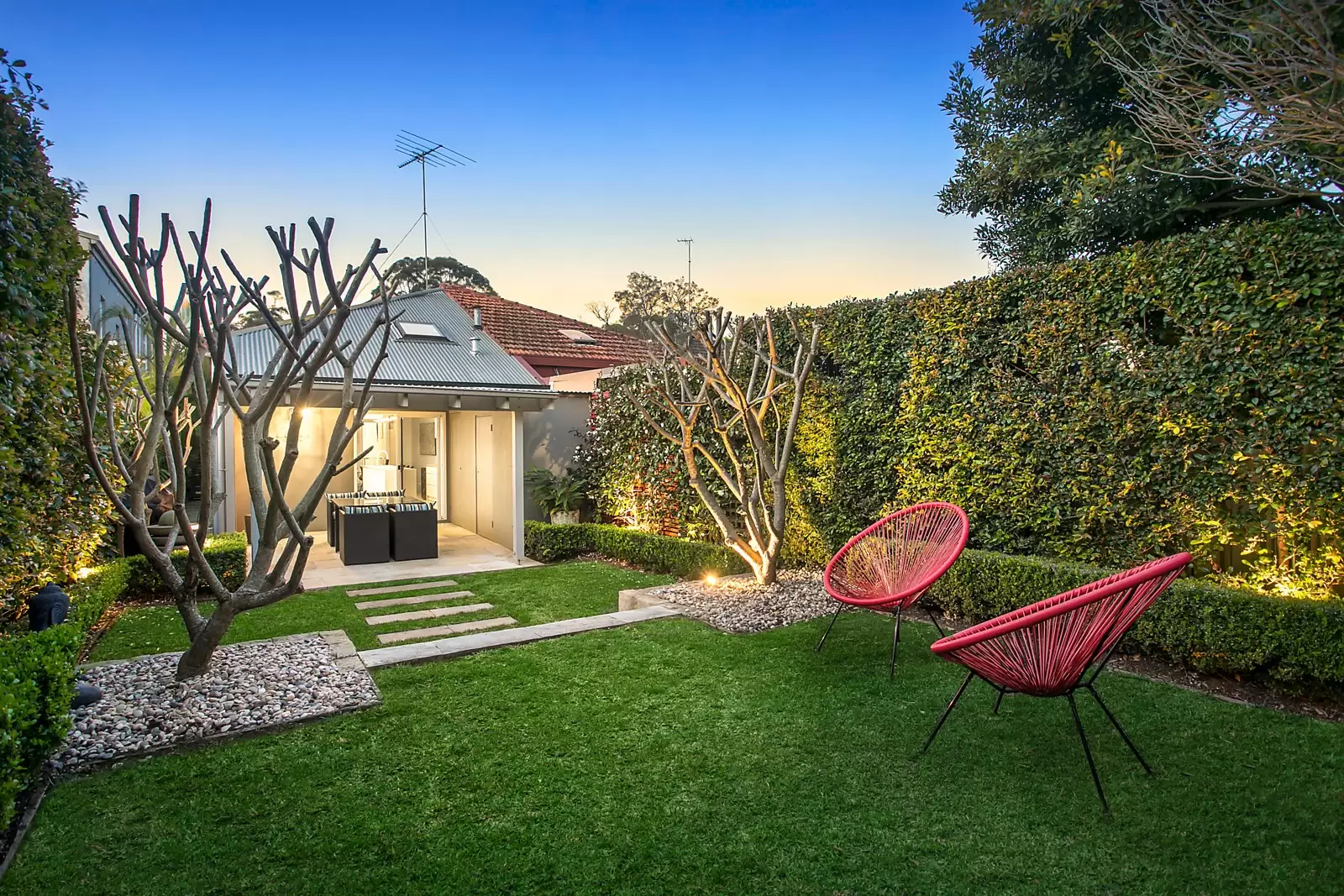 127 Todman Avenue, Kensington Sold by Ballard Property - image 1