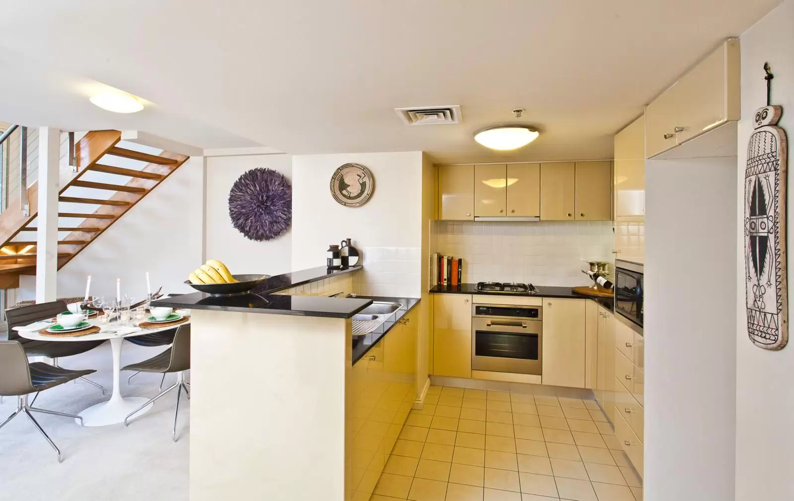 530/6 Cowper Wharf Road, Woolloomooloo Sold by Ballard Property - image 3