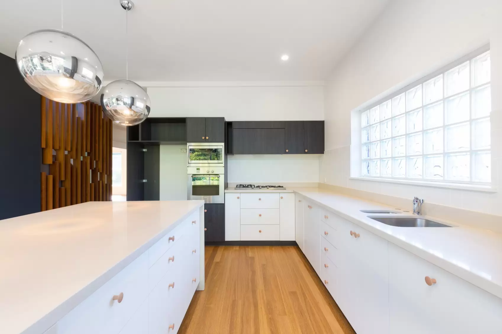 52 Denning Street, South Coogee Leased by Ballard Property - image 3