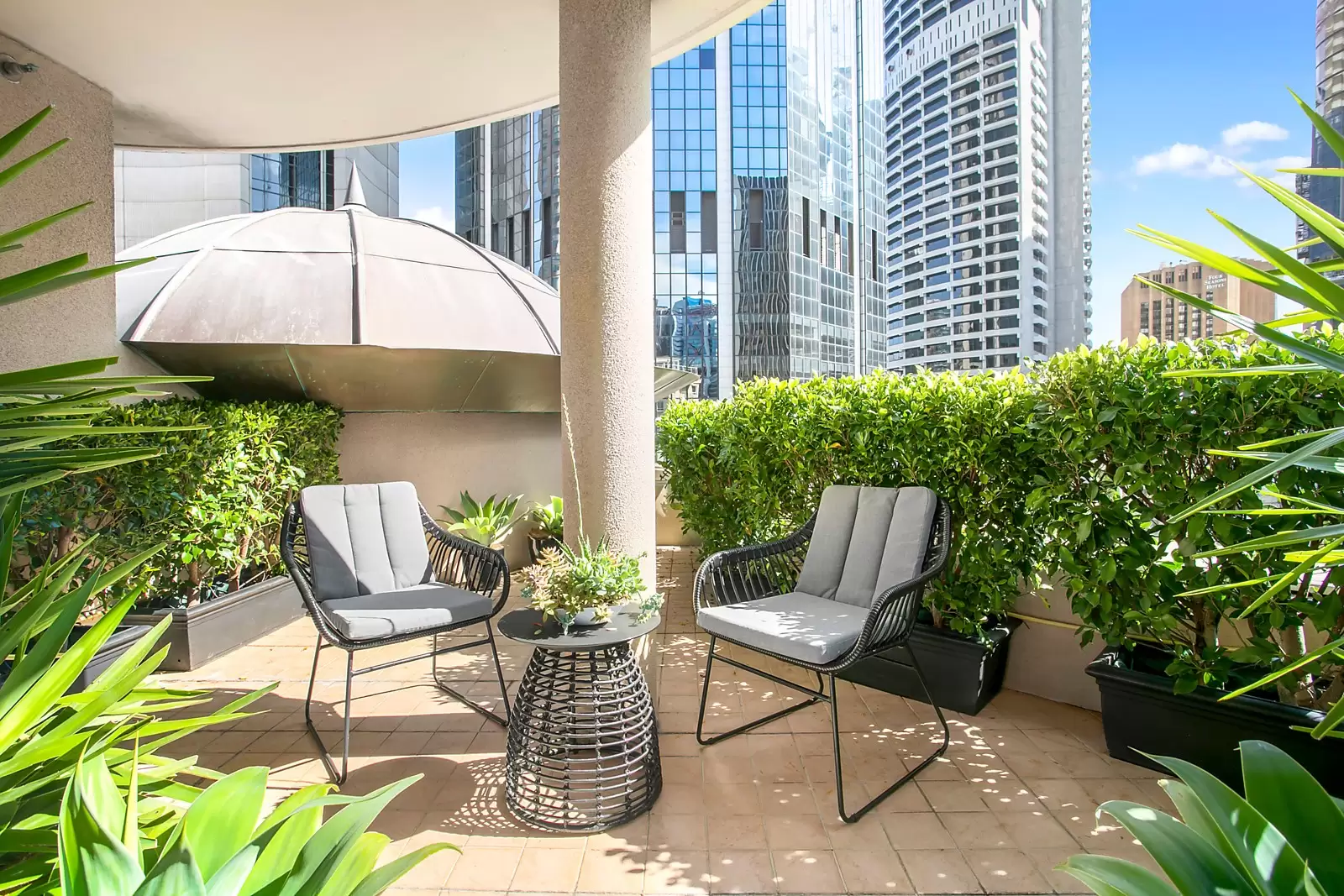 1601/2 Bond Street, Sydney Sold by Ballard Property - image 2