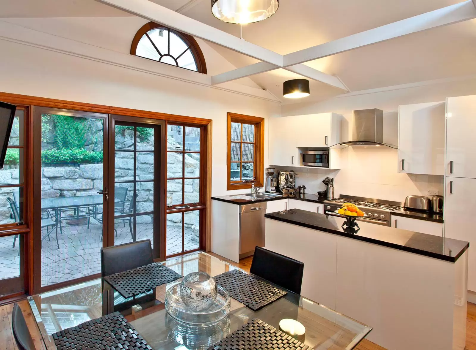 302 Edgecliff Road, Woollahra Sold by Ballard Property - image 1