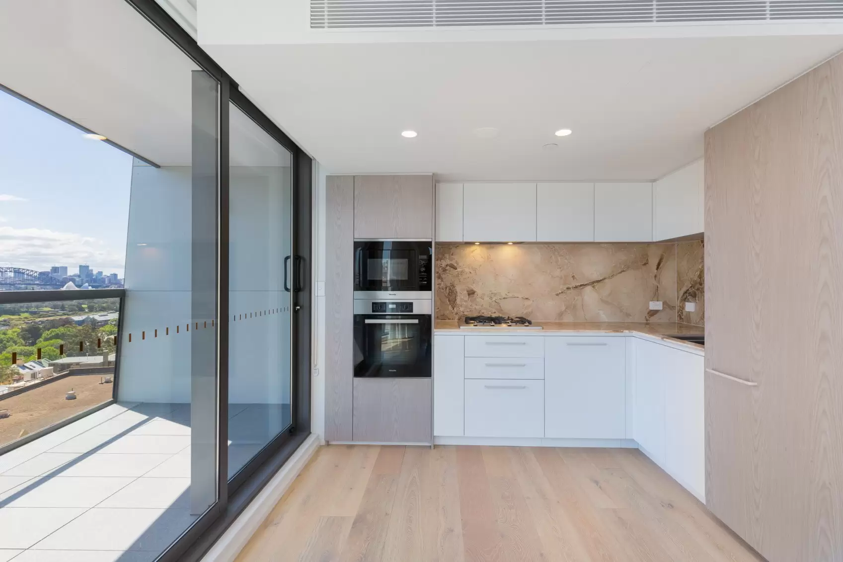 916/226 Victoria Street, Potts Point Leased by Ballard Property - image 3