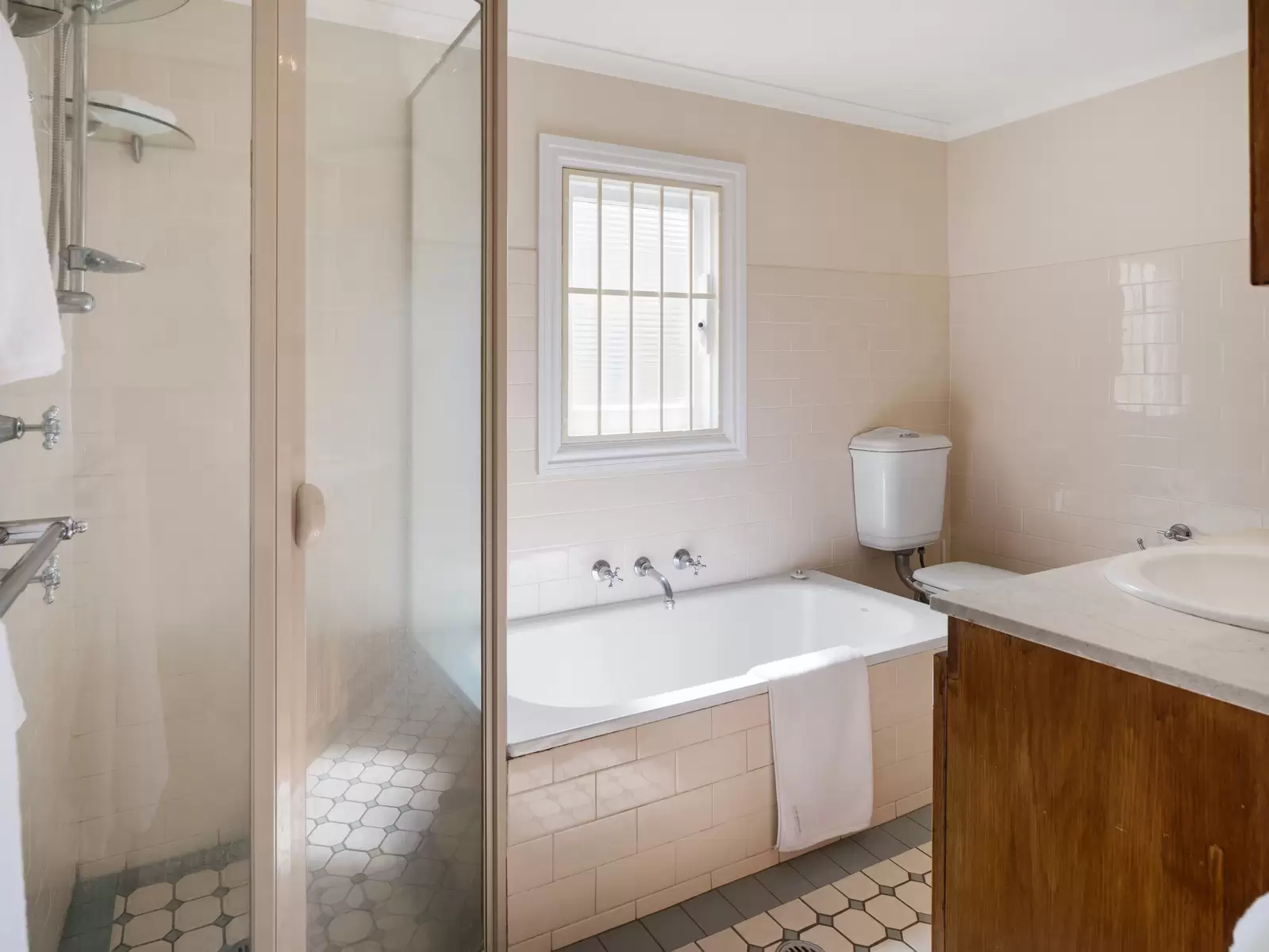 5 Darling Street, Kensington Leased by Ballard Property - image 4