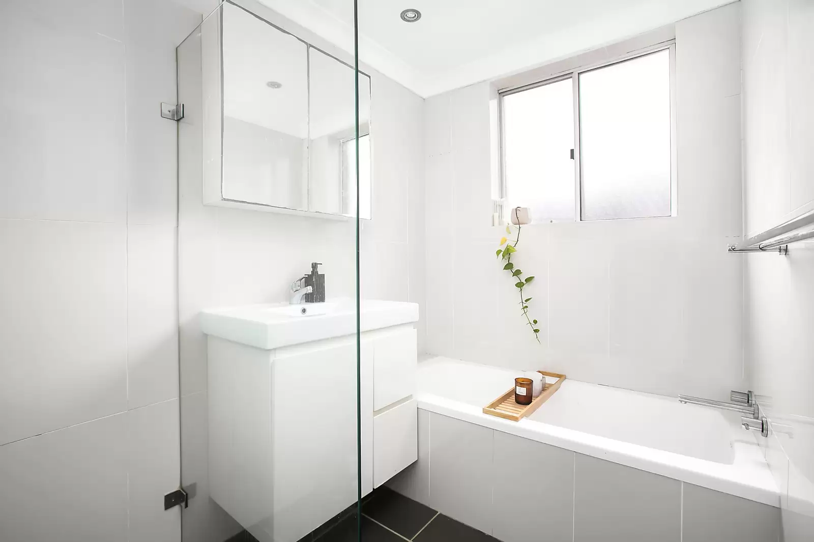 2/217 Malabar Road, South Coogee Sold by Ballard Property - image 7