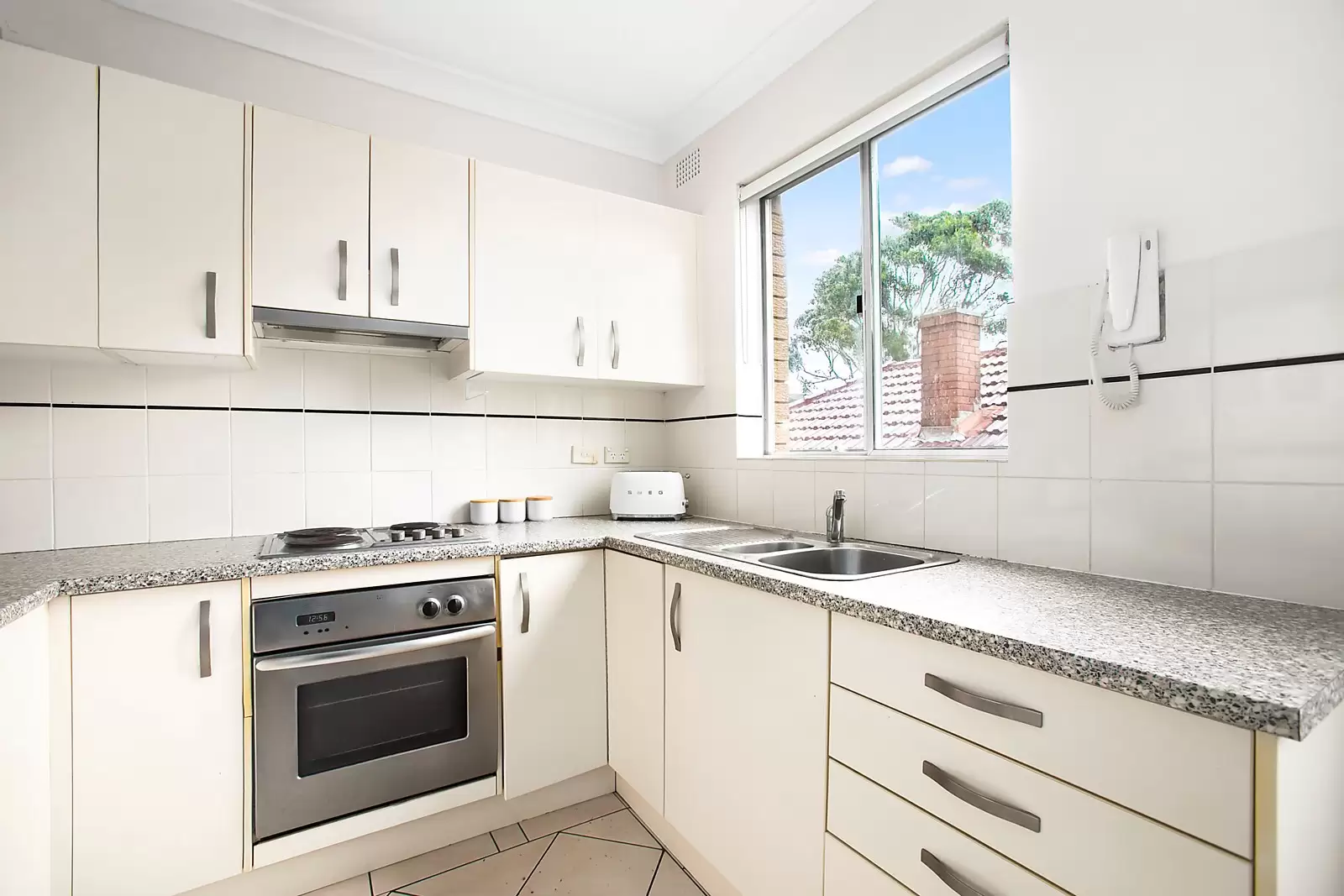 2/217 Malabar Road, South Coogee Sold by Ballard Property - image 3