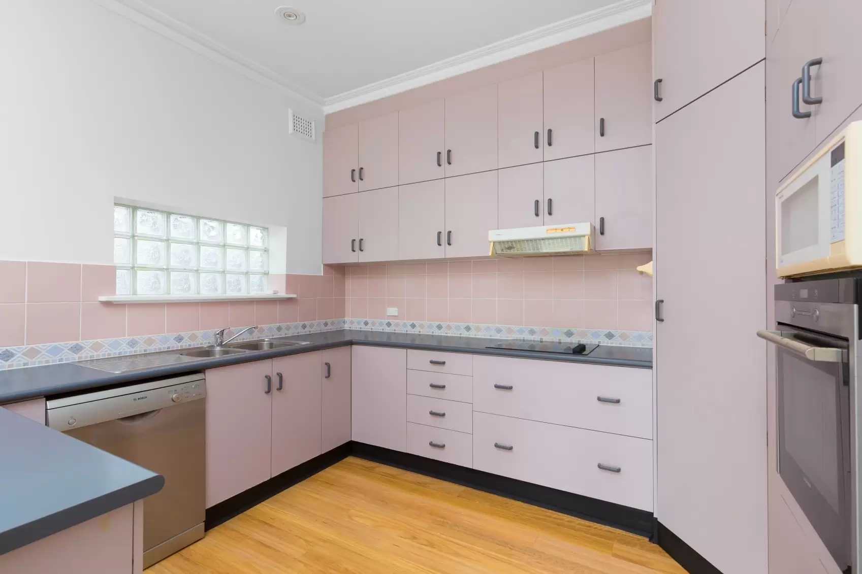 2/243 Oberon Street, Coogee Leased by Ballard Property - image 6