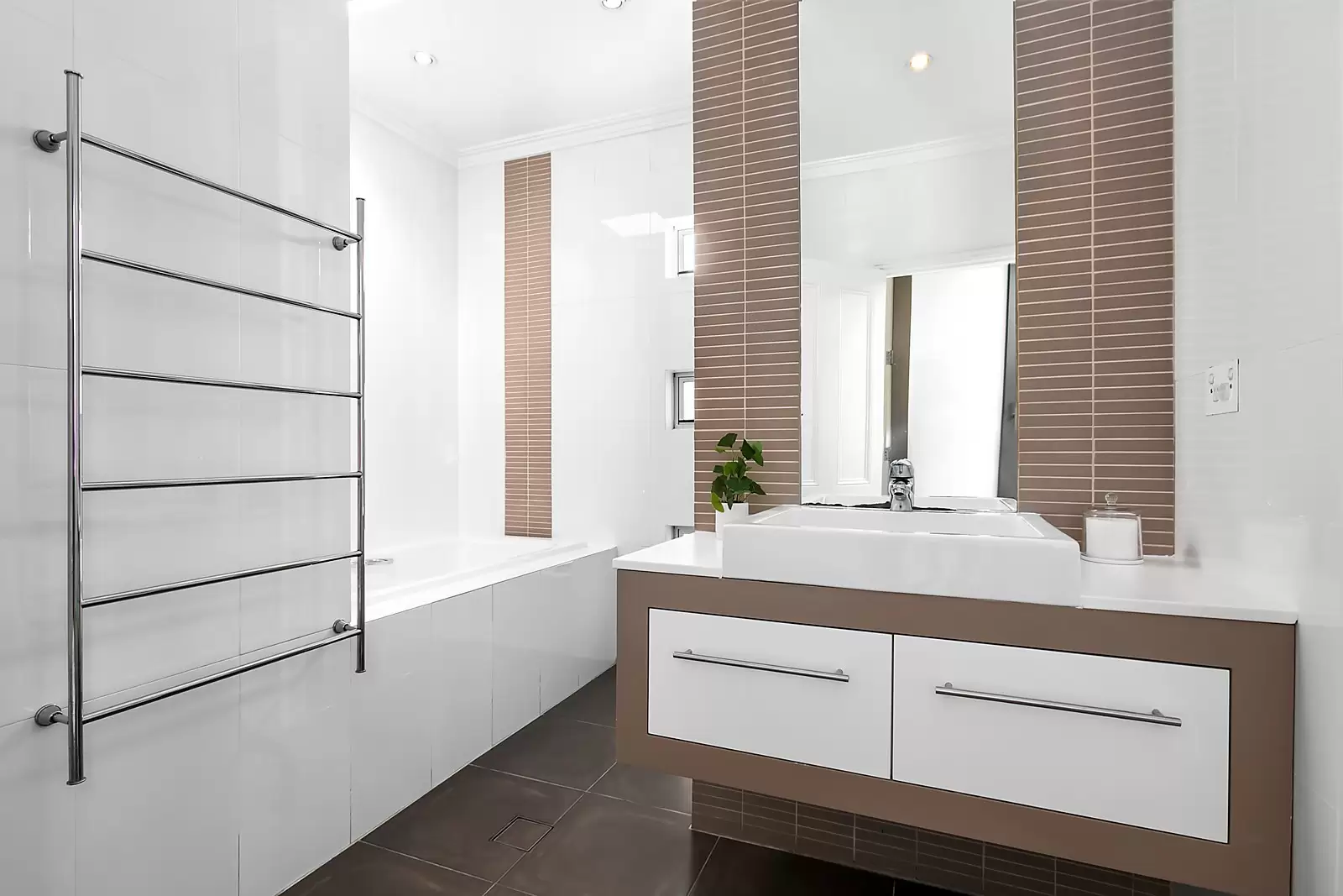 202 Rainbow Street, Randwick Sold by Ballard Property - image 9