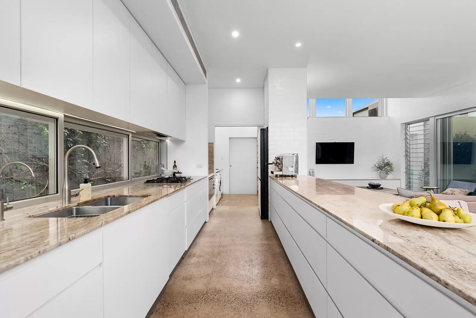 18 Walenore Avenue, Kingsford Sold by Ballard Property - image 8