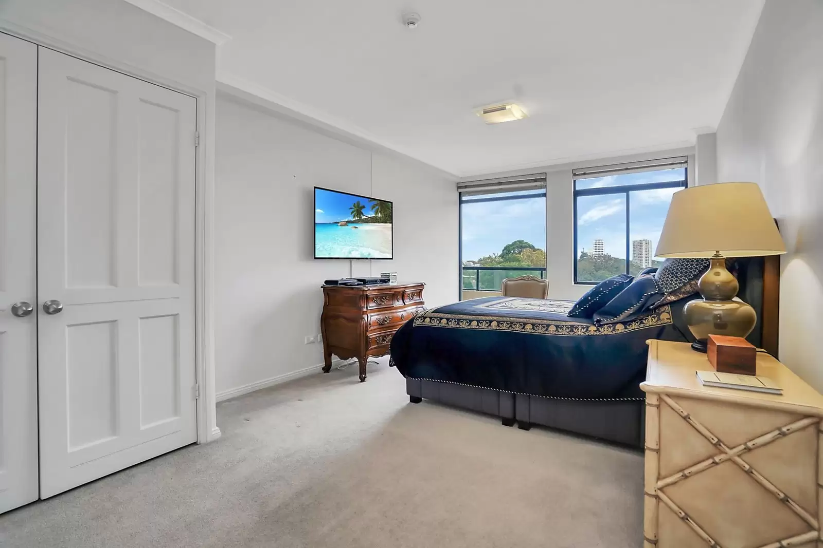 701/170 Ocean Street, Edgecliff Sold by Ballard Property - image 3