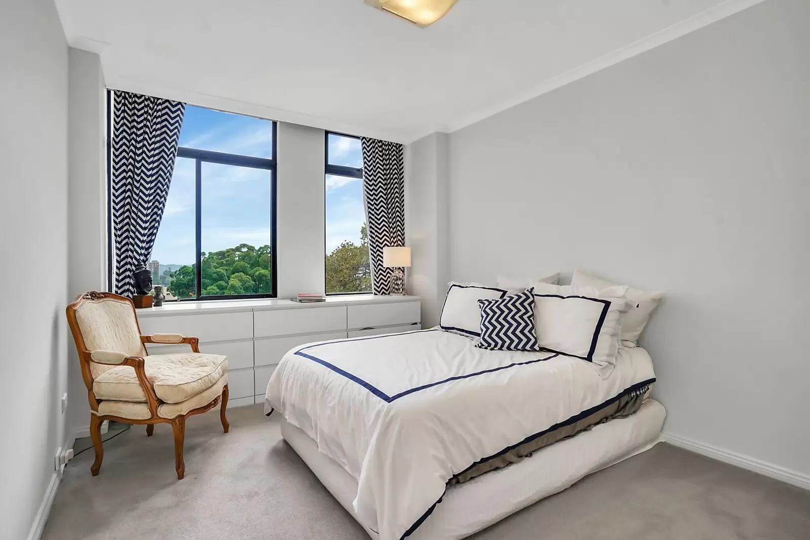701/170 Ocean Street, Edgecliff Sold by Ballard Property - image 4
