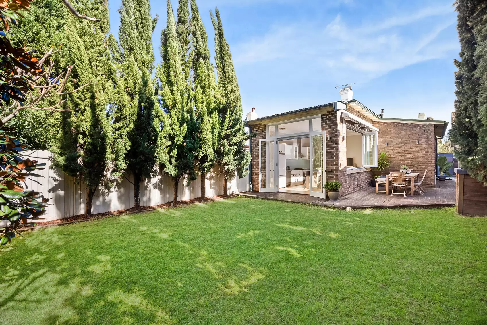 72 Doncaster Avenue, Kensington Leased by Ballard Property - image 2
