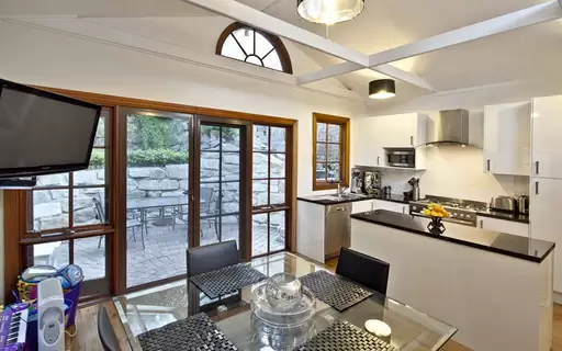 302 Edgecliff Road, Woollahra Leased by Ballard Property