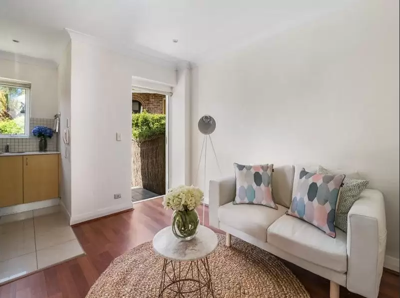 2/149 Old South Head Road, Bondi Junction Leased by Ballard Property - image 3