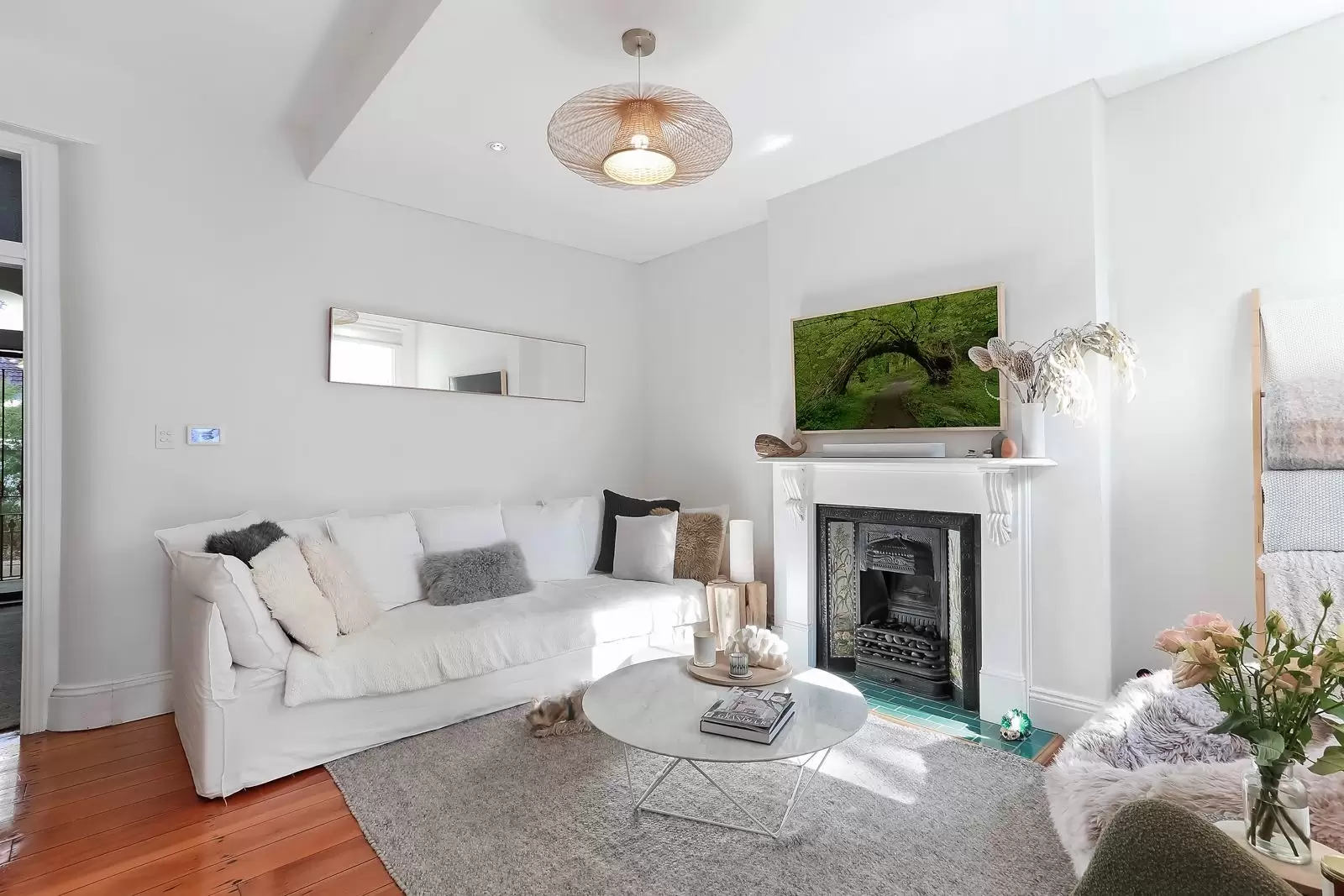 17 Brisbane Street, Bondi Junction Leased by Ballard Property - image 2