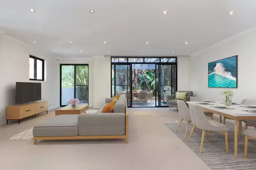 8 Bondi Road, Bondi Junction Leased by Ballard Property