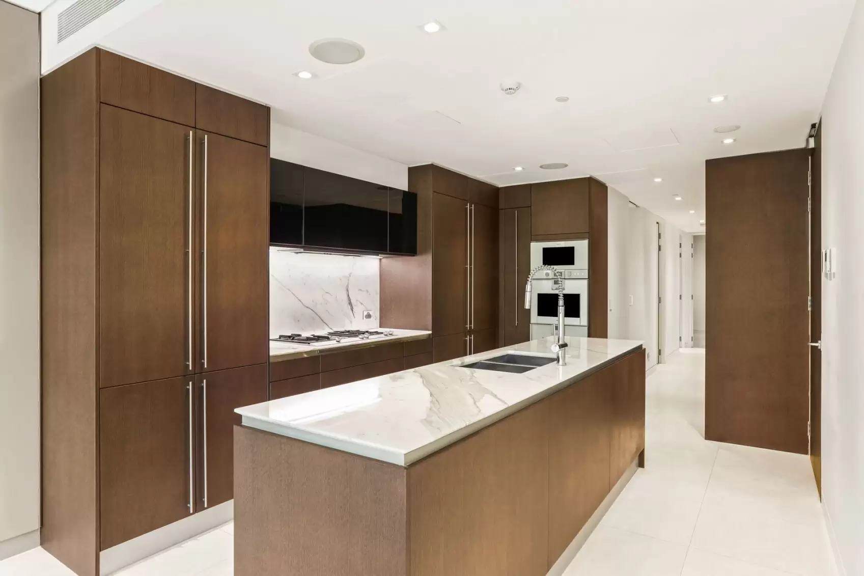 402/141 Elizabeth Street, Sydney Leased by Ballard Property - image 2