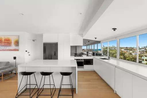 6/7 Battery Street, Clovelly Leased by Ballard Property
