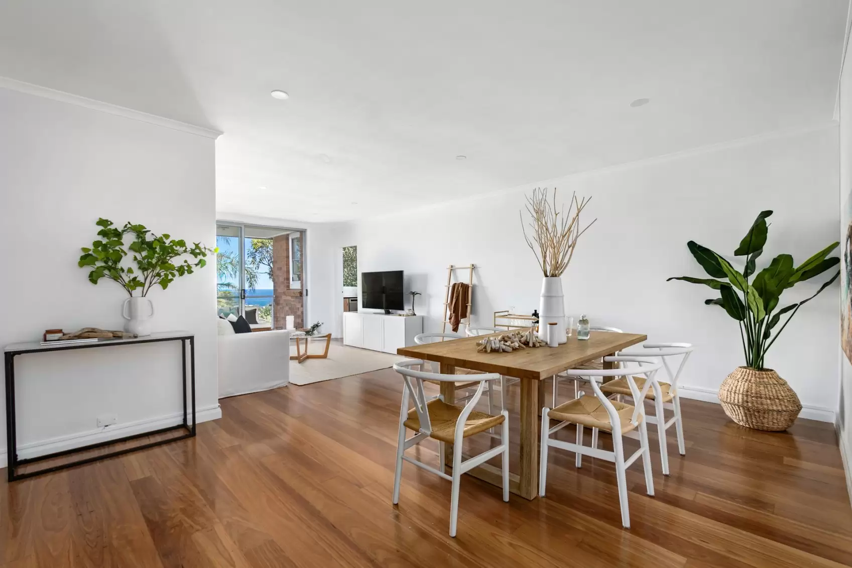 28/745-747 Old South Head Road, Vaucluse Leased by Ballard Property - image 2